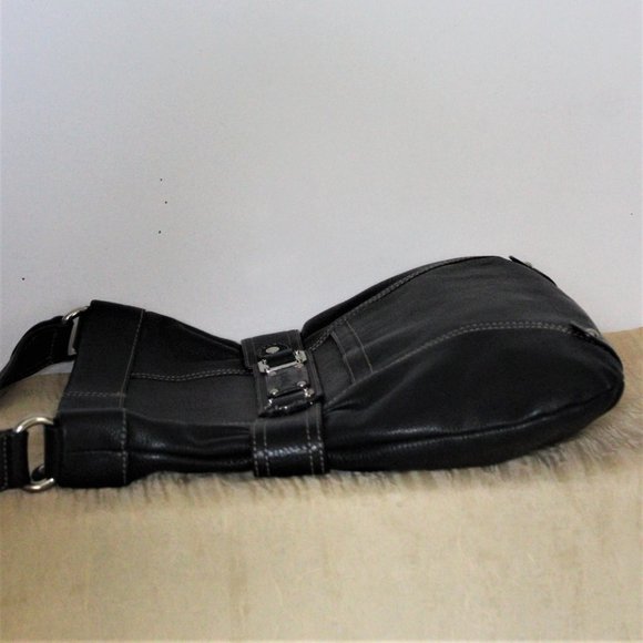 Tignanello Black Leather Shoulder Bag - Picture 6 of 9